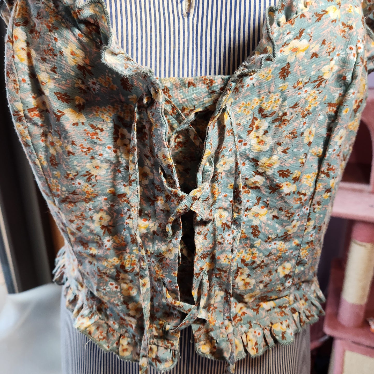 Front Lace Up Sage Floral Crop Top