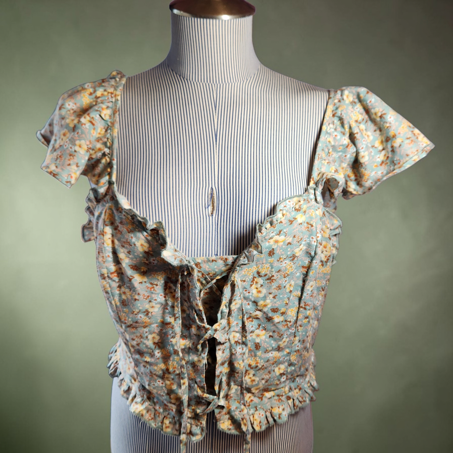 Front Lace Up Sage Floral Crop Top