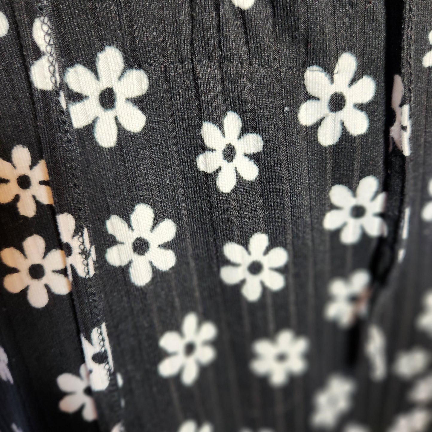 Black Top with White Daisies, Lacing Up the Front