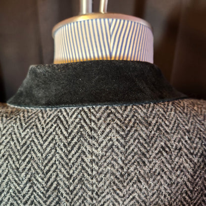 Houndstooth Jacket with Velour Collar